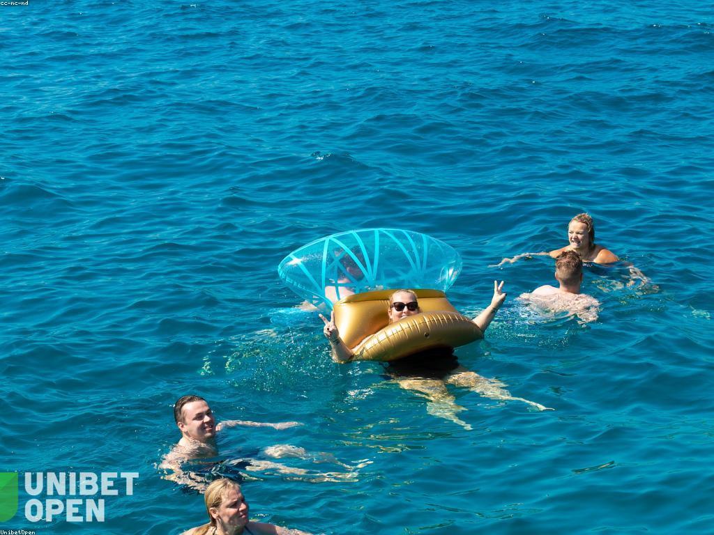 ការពិសោធន៍អ夜ស្ថានកាស៊ីណូ: ស្វែងយល់អំពីអារម្មណ៍នៃការលេង